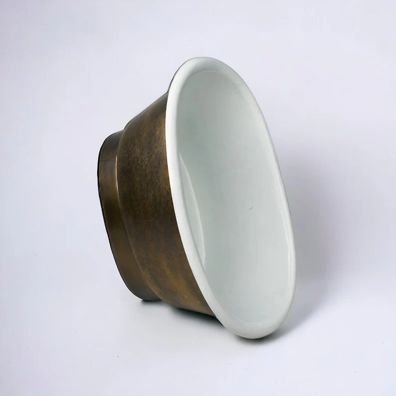 Freestanding Brass Vessel Sink – Hammered Tub Style Bathroom Basin - Image 4