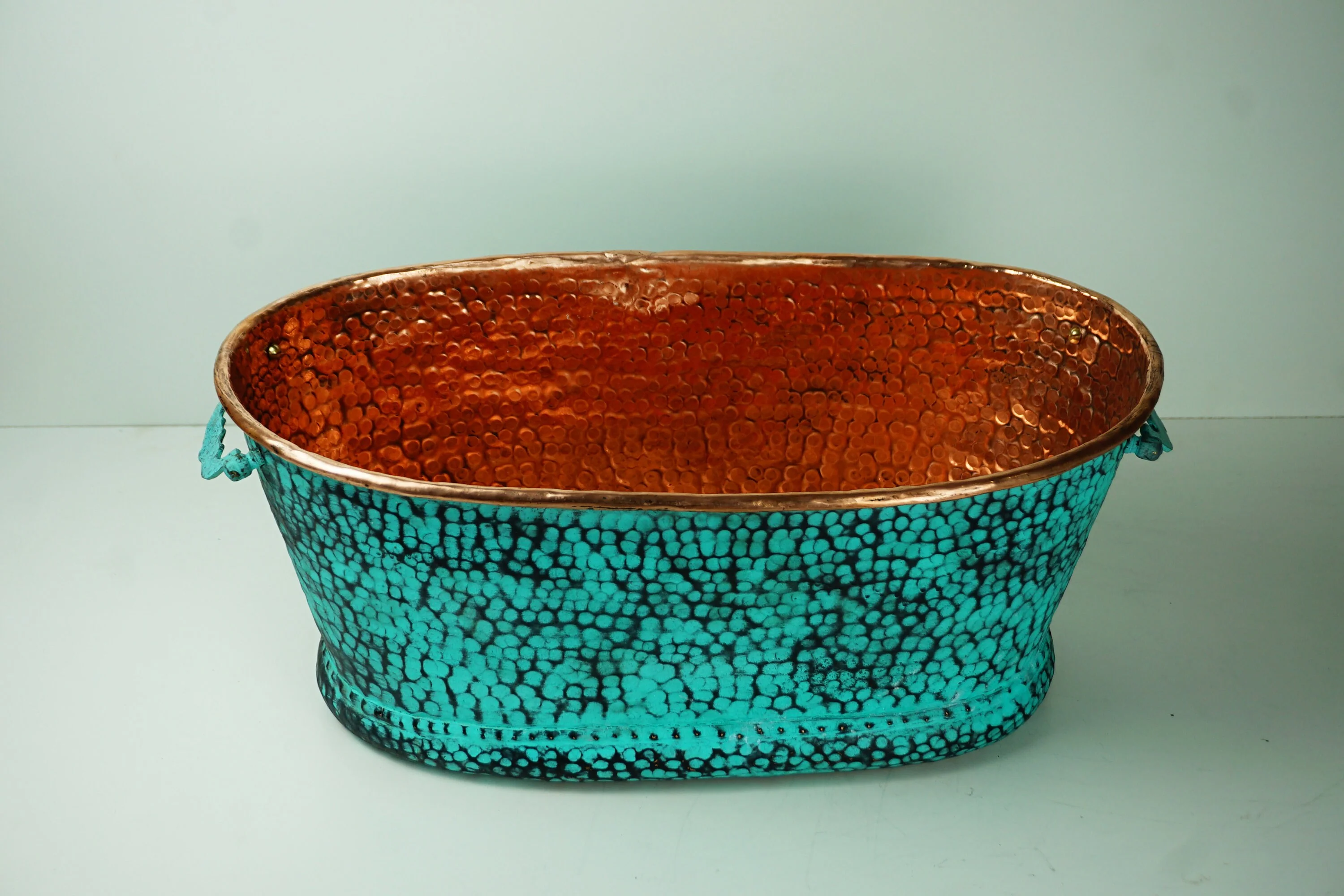 Hammered Copper Beverage Tub – Oval Ice Bucket with Verdigris Patina & Handles - Image 6